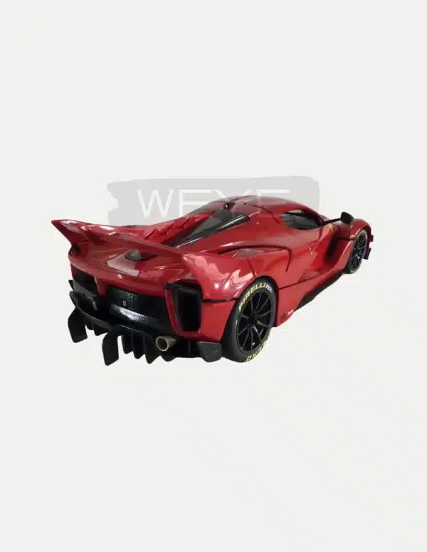 Bburago 1:18 Scale Ferrari FXX-K EVO Hybrid 6.3 V12 (2018 Red) Diecast Model Car