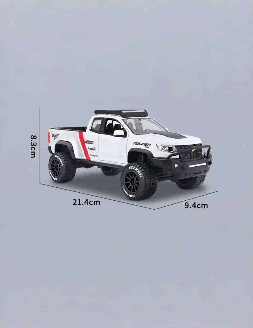 Maisto 1:24 Scale 2017 Chevrolet Colorado ZR2 Diecast Model Car - White with Falken Tires (Dimensions: 21.4cm L x 9.4cm W x 8.3cm H)