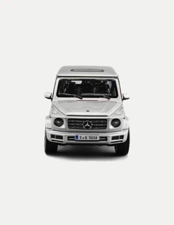 Maisto 1:25 2019 Mercedes-Benz G-Class (Silver, Red, or Black)
