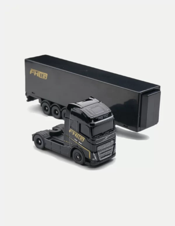 Maisto 1:87 Volvo FH16 Globetrotter 750 XXL Diecast Truck Model – Black with Detachable Trailer