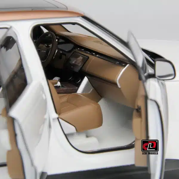 LCD Models 1:18 Land Rover Range Rover SV Serenity 2022 Diecast (White with Gold Accent)