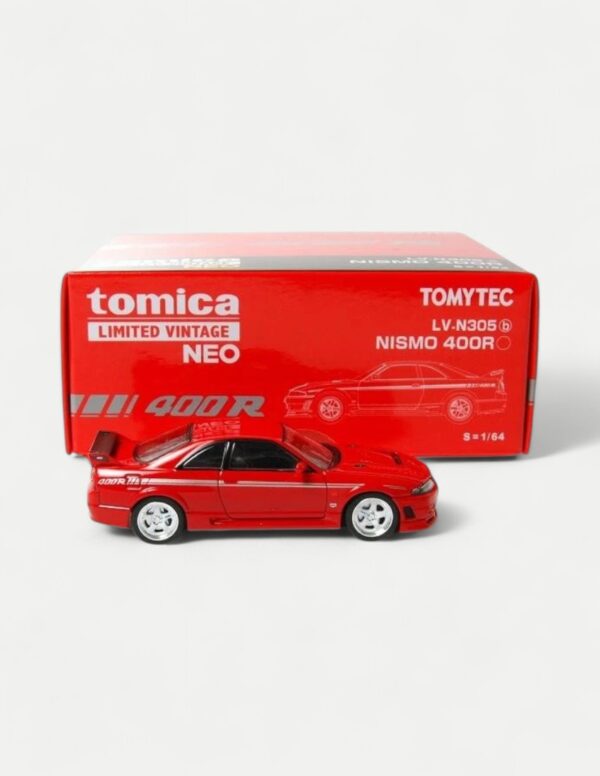 Tomytec Tomica Limited Vintage Neo 1:64 Nissan NISMO 400R - Red