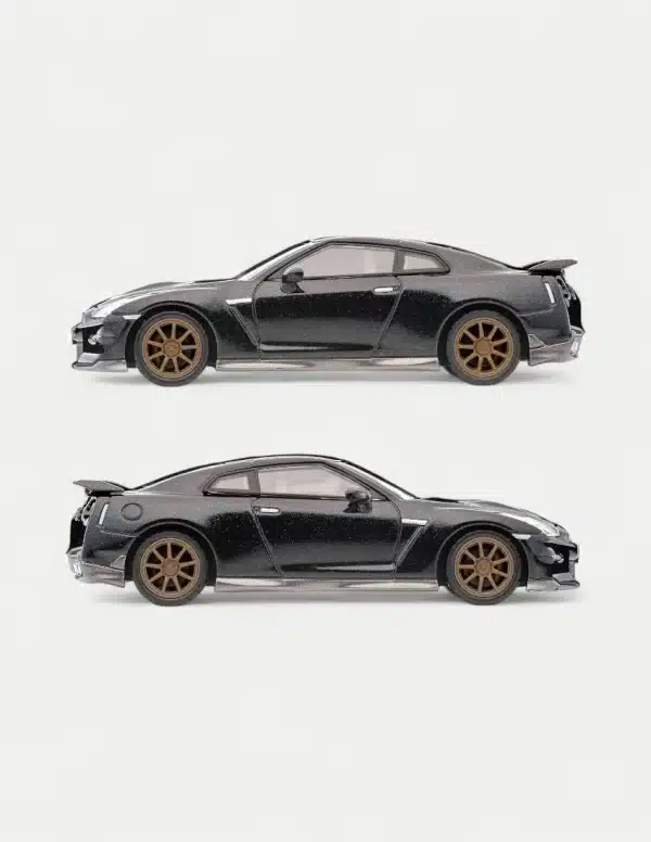 Tomytec Tomica Limited Vintage Neo (TLV-N) 1:64 Nissan GT-R Premium Edition T-spec 2024 - Midnight Purple