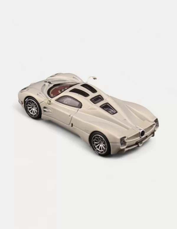 BBR Models 1:64 Pagani Utopia - Grigio Rinascimento White