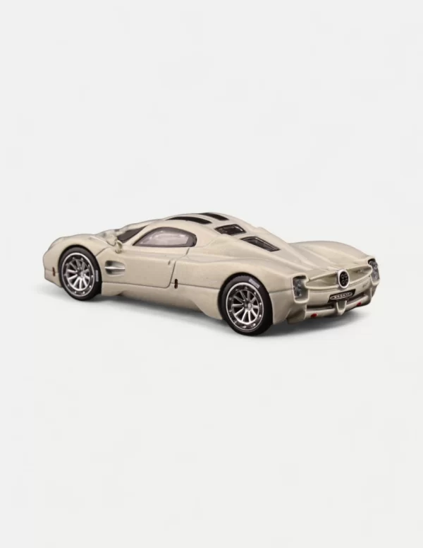 BBR Models 1:64 Pagani Utopia - Grigio Rinascimento White