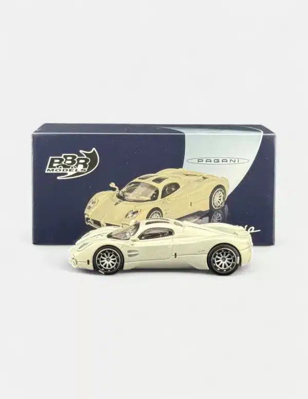 BBR Models 1:64 Pagani Utopia - Grigio Rinascimento White