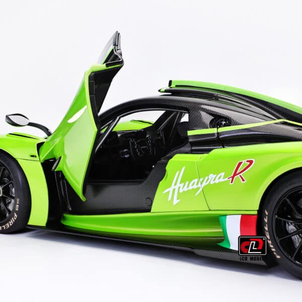 LCD Models 1:18 Pagani Huayra R - Green