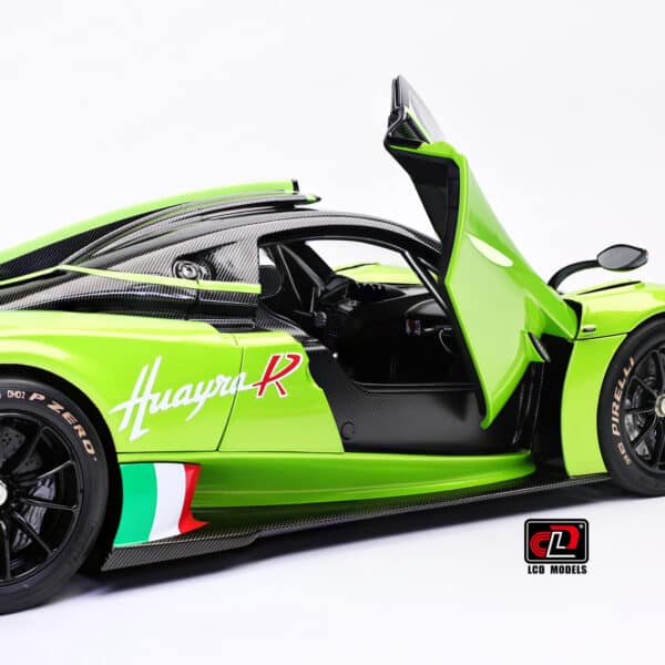 LCD Models 1:18 Pagani Huayra R - Green