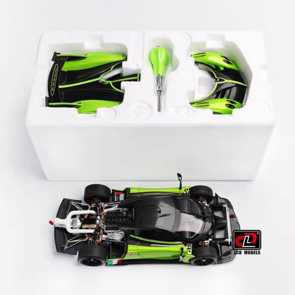 LCD Models 1:18 Pagani Huayra R - Green