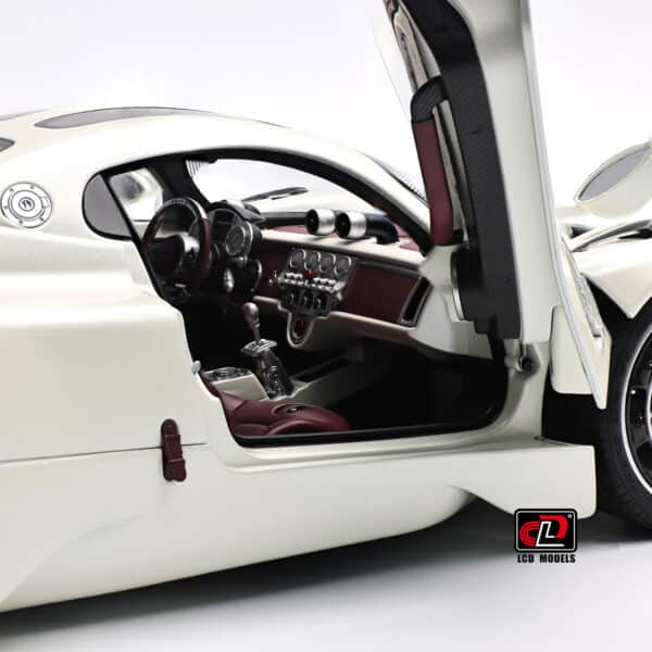[PRE-ORDER] LCD Models 1:18 Pagani Utopia - Pearl White