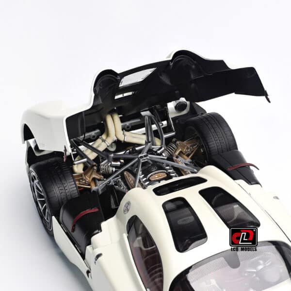 [PRE-ORDER] LCD Models 1:18 Pagani Utopia - Pearl White