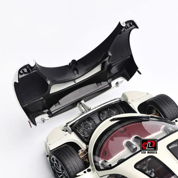 [PRE-ORDER] LCD Models 1:18 Pagani Utopia - Pearl White