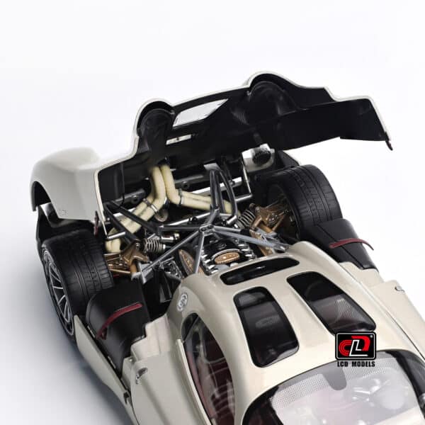 [PRE-ORDER] LCD Models 1:18 Pagani Utopia - Rinascimento Lucido / Champagne Gold