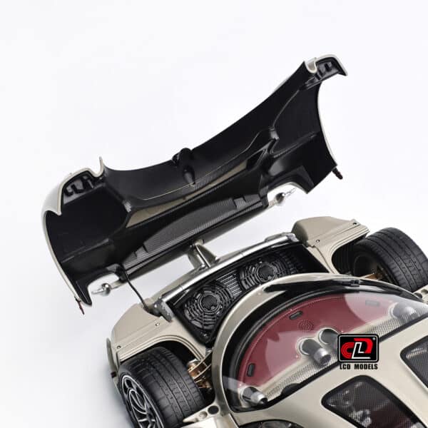 [PRE-ORDER] LCD Models 1:18 Pagani Utopia - Rinascimento Lucido / Champagne Gold