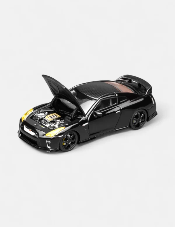 [PRE-ORDER] Motorhelix 1:64 Nissan GT-R (R35) W/ Headlights Customized - Black