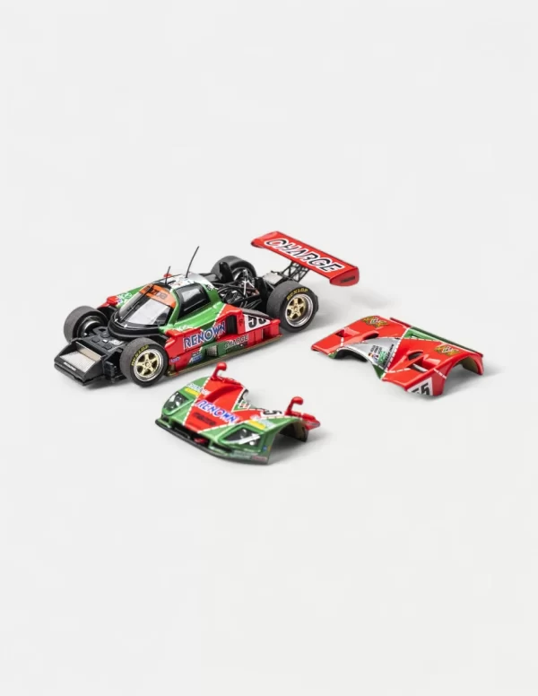 MOTORHELIX 1:64 Mazda 787B #55 'Renown' 1991 Le Mans Winner Diecast Model