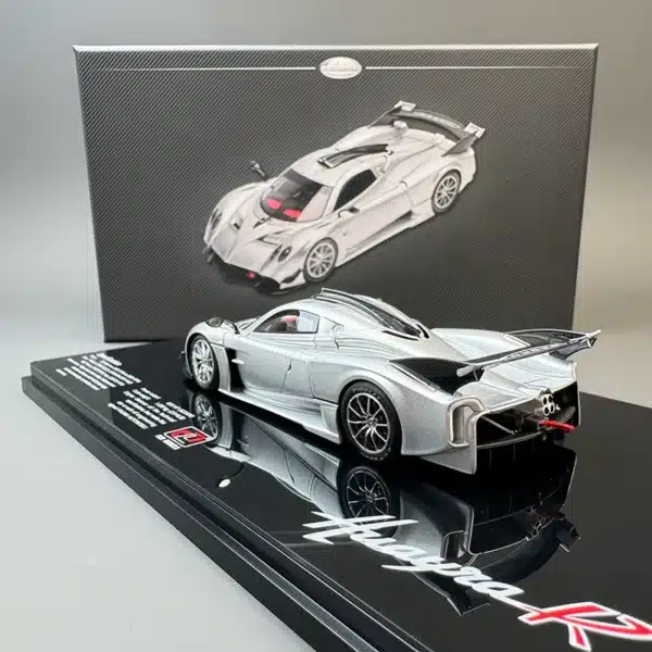 [PRE-ORDER] LCD Models 1:43 Pagani Huayra R - Silver
