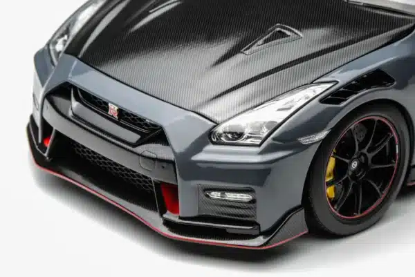 [PRE-ORDER] Motorhelix 1:18 Nissan GT-R NISMO (R35) Special Edition 2022 – Stealth Gray