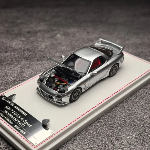Focal Horizon FH 1:64 Mazda RX-7 FD3S A Spec (Mazdaspeed) - White / Silver