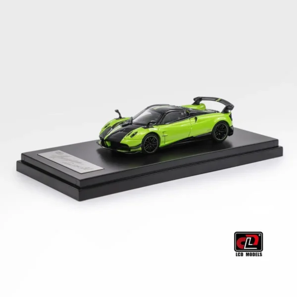 LCD Models 1:64 Pagani Huayra BC Roadster - Apple Green