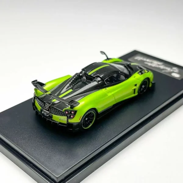 LCD Models 1:64 Pagani Huayra BC Roadster - Apple Green