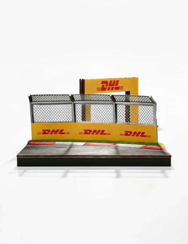 SHOU CANG JIA 1:64 Grand Prix Apex Race Track Diorama for Racing Model Cars