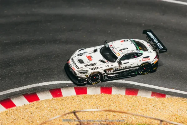 Tarmac Works 1:64 Mercedes-AMG GT3 Bathurst 12h 2026 #77 Initial D Craft-Bamboo Racing (T64-062-26BH77)
