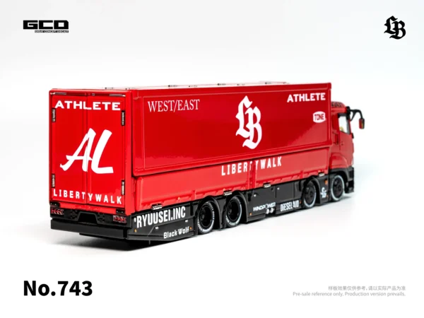 GCD 1:64 LBWK Trucks Diecast - Mitsubishi Fuso Super Great Super Silhouette Red Edition