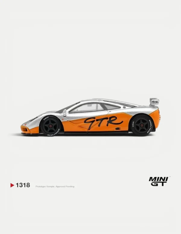 MINI GT #1318 McLaren F1 GTR 1995 Presentation 1:64 Diecast
