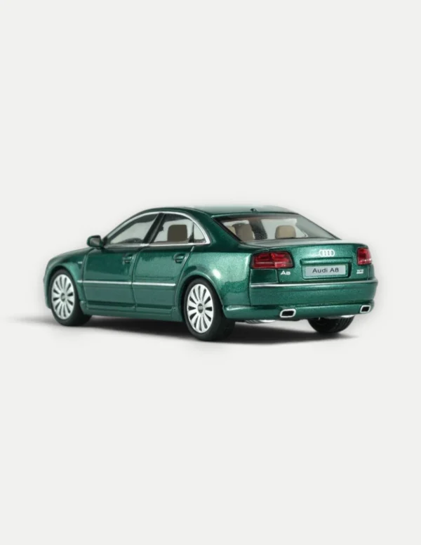 Motorhelix 1:64 AUDI A8 (D3) 2008 Emerald Jade Metallic - M68208