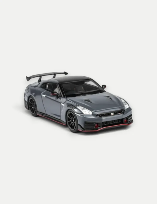 Motorhelix 1:64 Nissan GT-R NISMO (R35) 2024 Stealth Gray - M63552