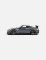 Motorhelix 1:64 Nissan GT-R NISMO (R35) 2024 Stealth Gray - M63552